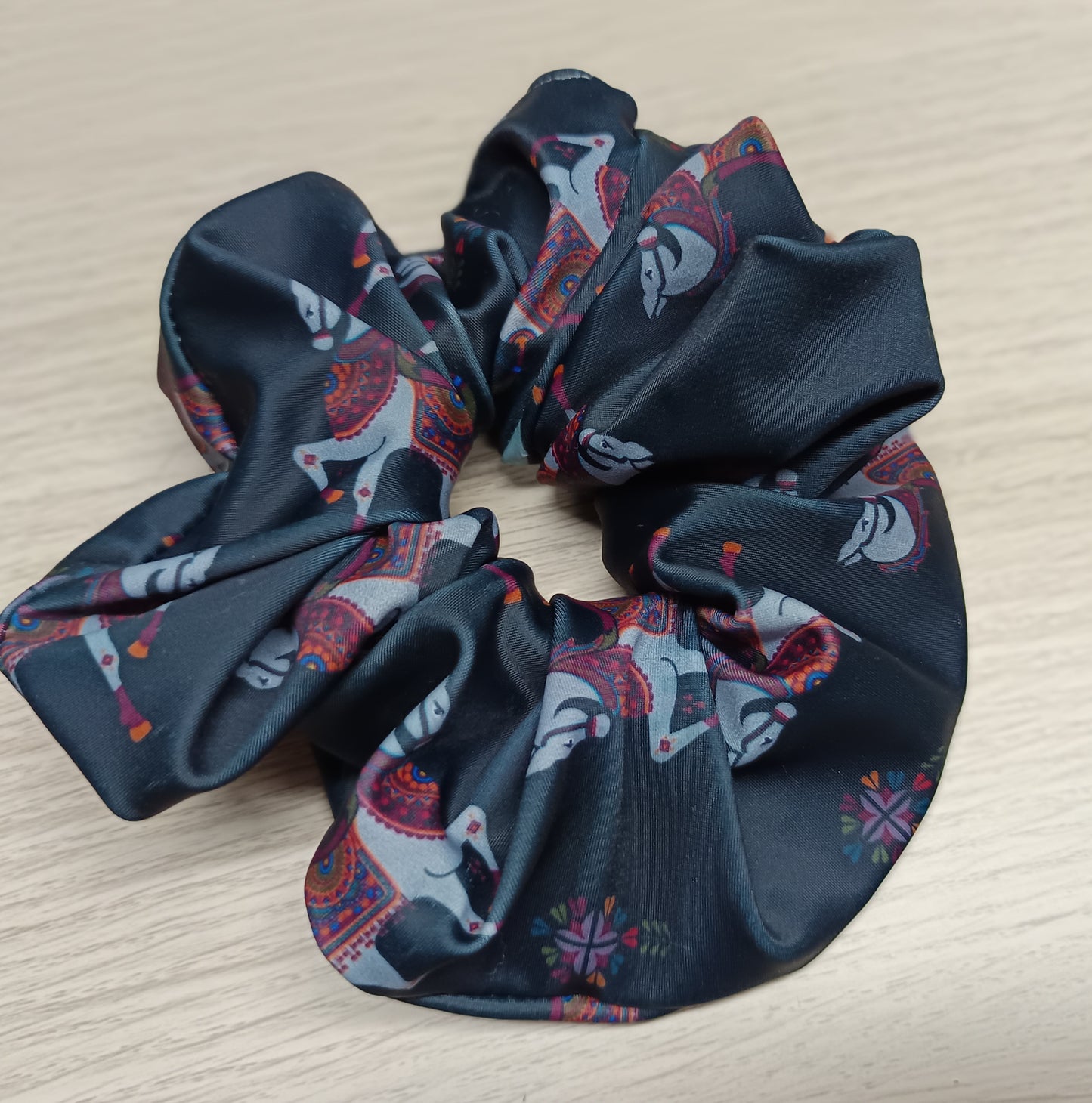 5 Scrunchie geometric