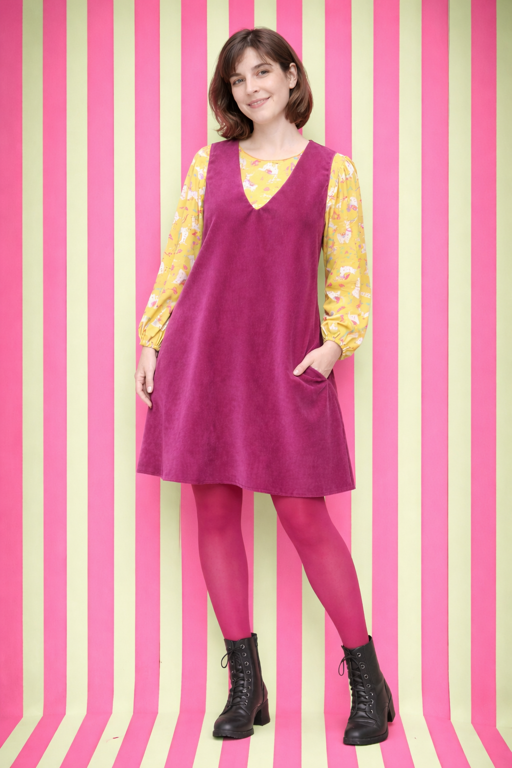 Χειροποίητο Φόρεμα Pinafore από Κοτλέ – Violet